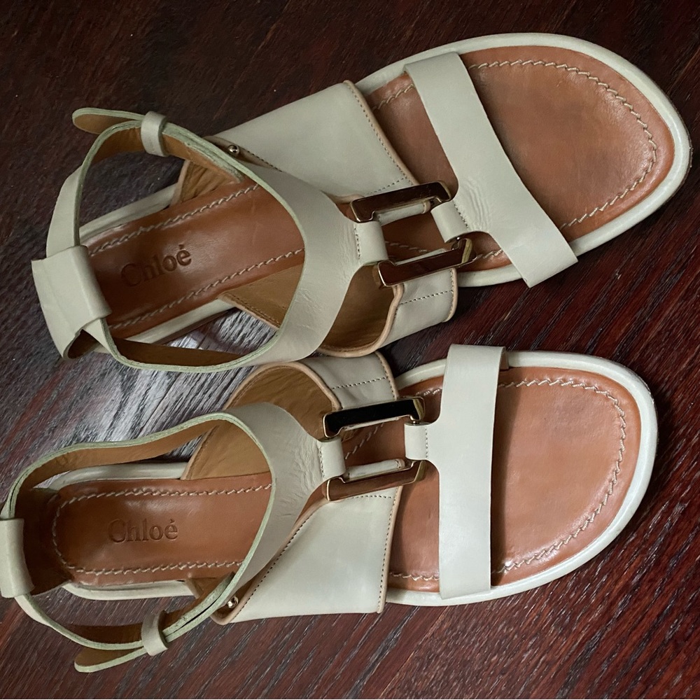 Chloe leather flat sandals